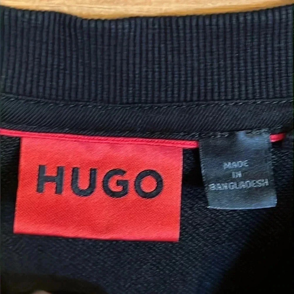 Hugo Boss Mens Black Sweatshirt LG Red Logo Warm Casual Streetwear Y2K Retro - Picture 2 of 8
